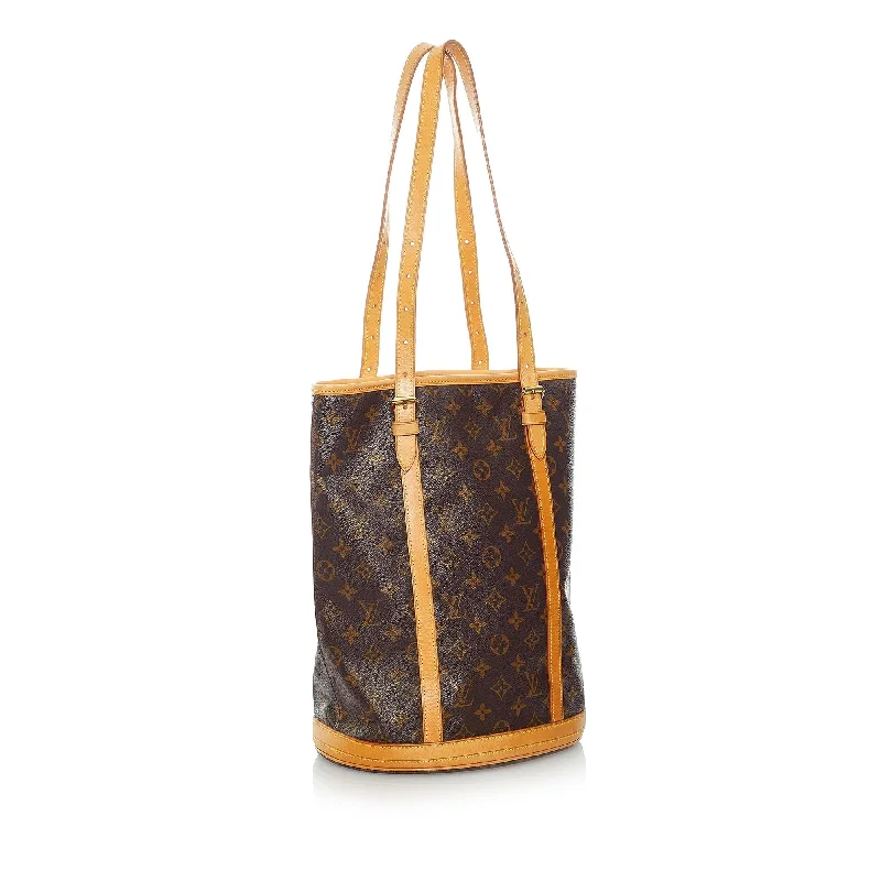 Louis Vuitton bags with a chain - link trim and a leather body for a modern edgeLouis Vuitton Monogram Bucket GM (31065)