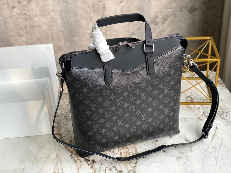 Louis Vuitton bags with a chain - link trim and a leather body for a modern edgeBoldCollect - LOUIS VUITTON BAGS - 2433