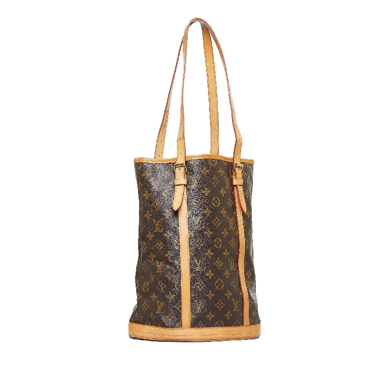 Louis Vuitton bags with a chain - link trim and a leather body for a modern edgeLouis Vuitton Monogram Bucket GM (csgQs2)