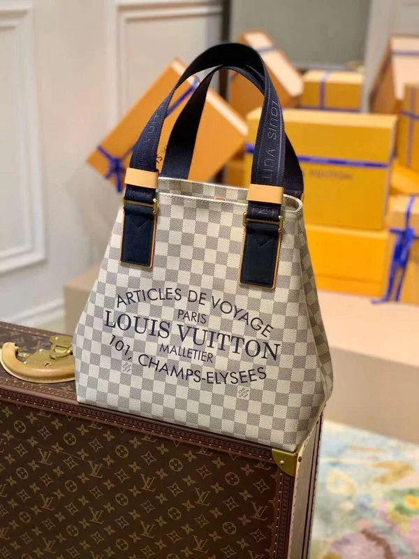 Louis Vuitton bags with a chain - link trim and a leather body for a modern edgeBoldCollect - LOUIS VUITTON BAGS - 2529