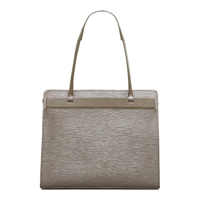 Louis Vuitton bags with a chain - link trim and a leather body for a modern edgeLouis Vuitton Epic Cravat GM Handbag M5250B Beige Lila Leather  Louis Vuitton