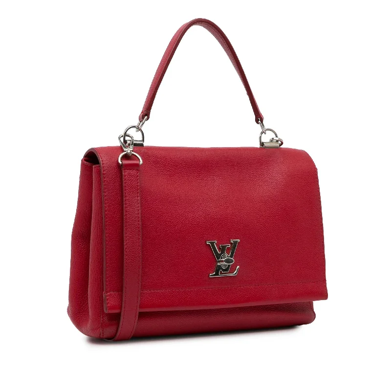 Louis Vuitton bags with a chain - link trim and a leather body for a modern edgeLouis Vuitton Lockme II (j7O0HO)