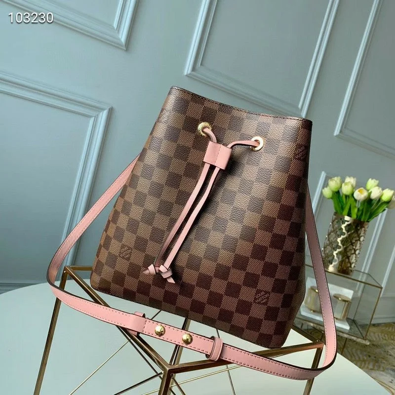 Louis Vuitton bags with a chain - link trim and a leather body for a modern edgeBoldCollect - LOUIS VUITTON BAGS - 2470