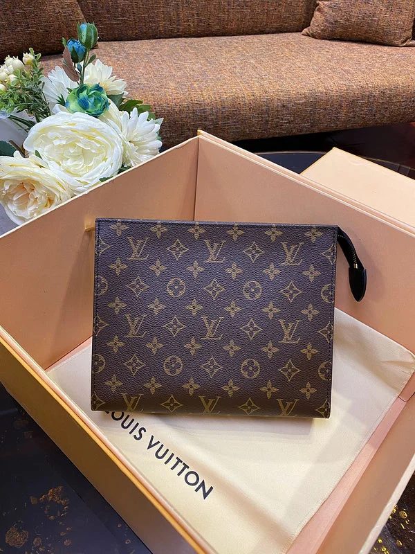 Louis Vuitton bags with a chain - link trim and a leather body for a modern edgeBoldCollect - LOUIS VUITTON BAGS - 2026