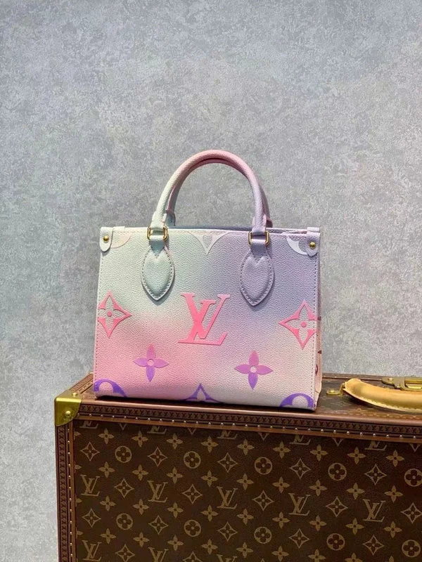 Louis Vuitton bags with a chain - link trim and a leather body for a modern edgeBoldCollect - LOUIS VUITTON BAGS - 2020