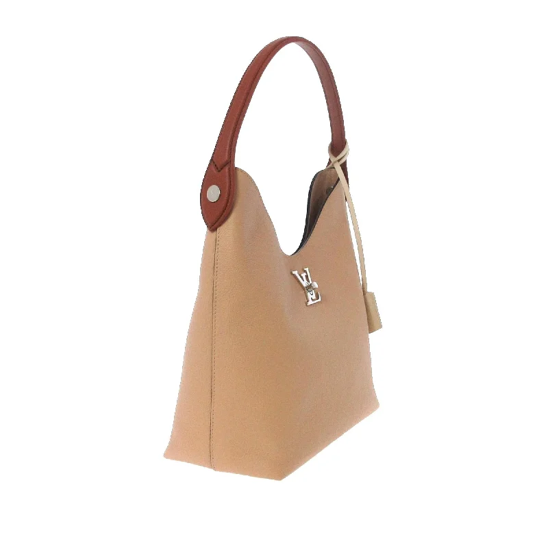 Louis Vuitton bags with a chain - link trim and a leather body for a modern edgeLouis Vuitton Lockme Hobo (32258)