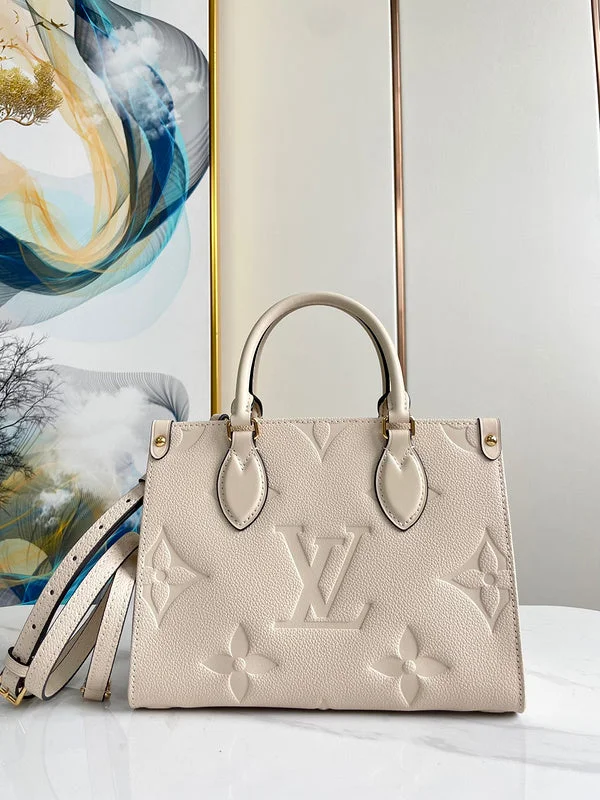 Louis Vuitton bags with a chain - link trim and a leather body for a modern edgeBoldCollect - LOUIS VUITTON Bags - 243