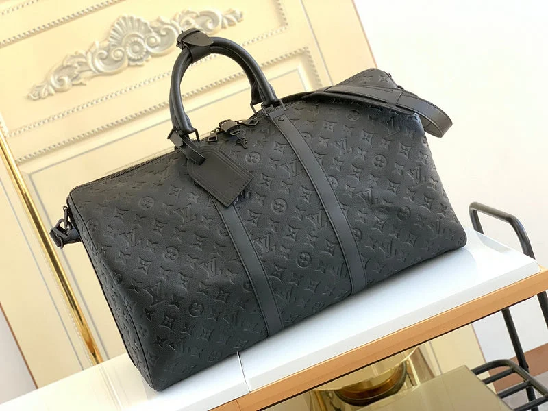 Louis Vuitton bags with a chain - link trim and a leather body for a modern edgeBoldCollect - LOUIS VUITTON BAGS - 2540