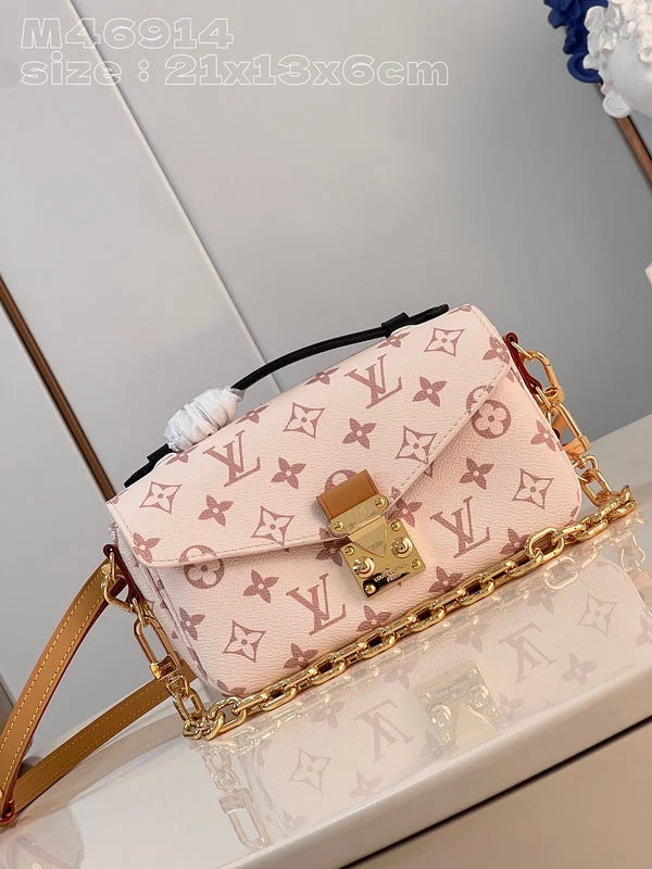 Louis Vuitton bags with a chain - link trim and a leather body for a modern edgeBoldCollect - LOUIS VUITTON BAGS - 257