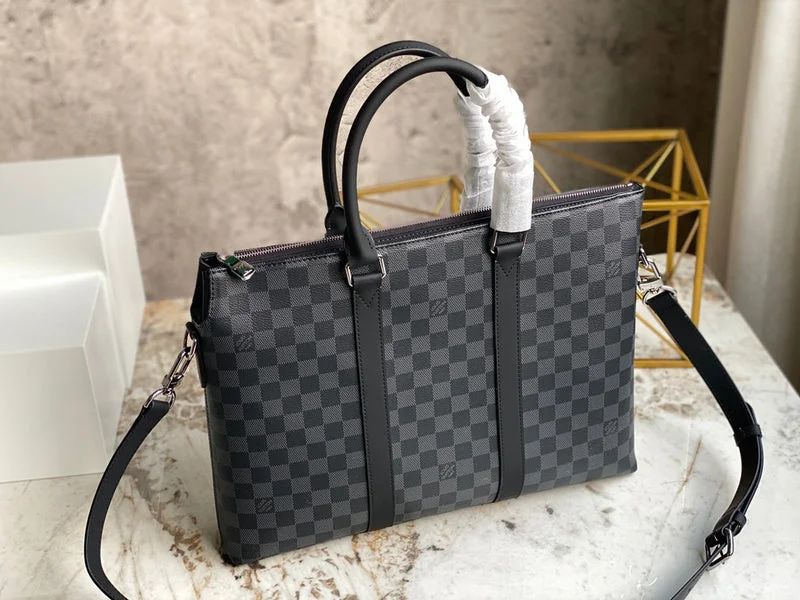 Louis Vuitton bags with a chain - link trim and a leather body for a modern edgeBoldCollect - LOUIS VUITTON BAGS - 2446