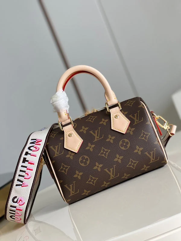 Louis Vuitton bags with a chain - link trim and a leather body for a modern edgeBoldCollect - LOUIS VUITTON BAGS - 2584