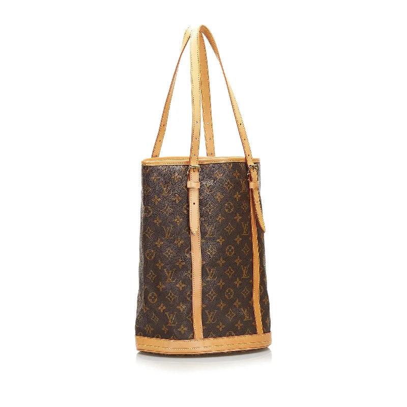 Louis Vuitton bags with a chain - link trim and a leather body for a modern edgeLouis Vuitton Monogram Bucket (37834)