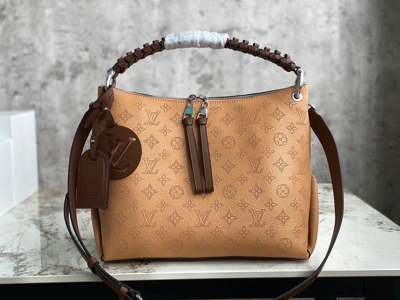 Louis Vuitton bags with a chain - link trim and a leather body for a modern edgeBoldCollect - LOUIS VUITTON BAGS - 2532