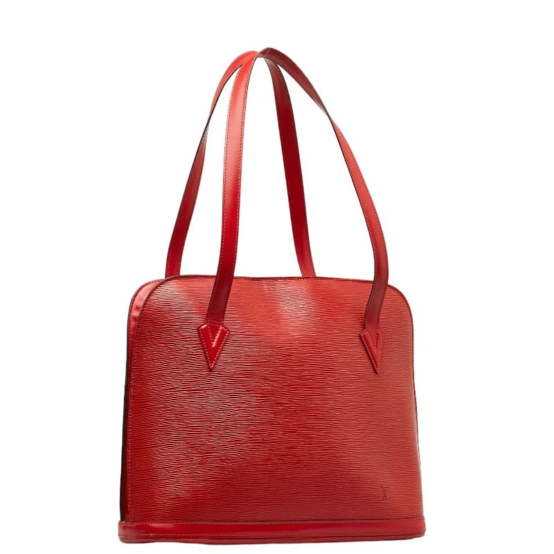 Louis Vuitton bags with a chain - link trim and a leather body for a modern edgeLouis Vuitton Epic  Bag M52287 Castilian Red Leather Lady Louis Vuitton