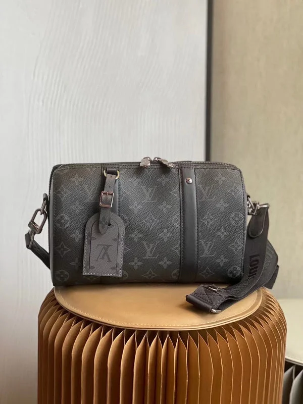 Louis Vuitton bags with a chain - link trim and a leather body for a modern edgeBoldCollect - LOUIS VUITTON BAGS - 2360