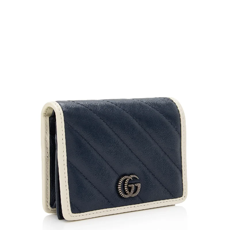 Ladies Gucci handbags with a detachable coin purse insideGucci Matelasse Leather Torchon GG Marmont Card Case Wallet (SHF-ZIofPZ)