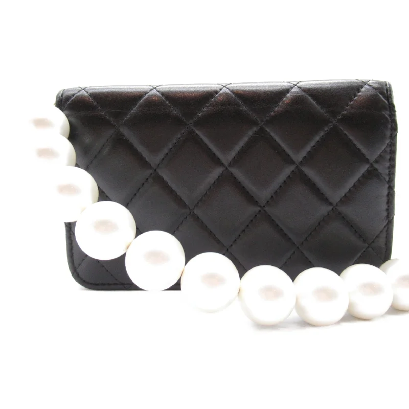 Chanel Vintage Inspired Handbag for Retro LoversCHANEL  Pearl Wallet Shoulder Bag  S  Black Rams