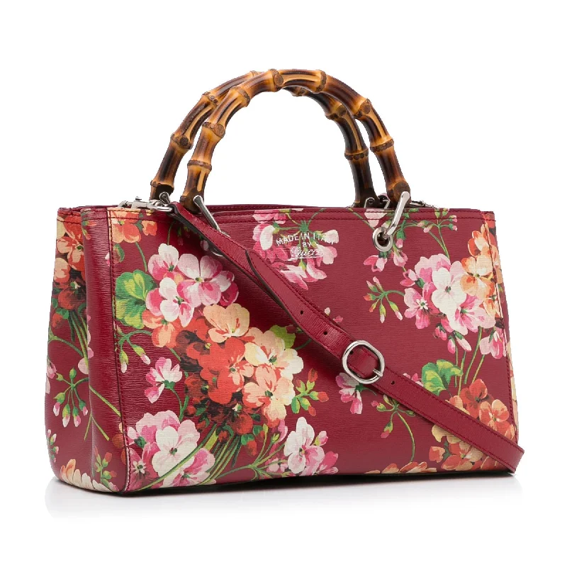 Gucci Marmont bags for women with a contrast - colored interiorGucci Medium Blooms Bamboo Shopper (SHG-NbVEVC)