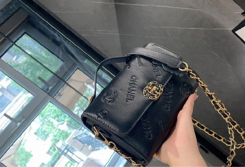 Chanel Quilted Leather Shoulder Bag for FashionistasBlack Chanel handbag