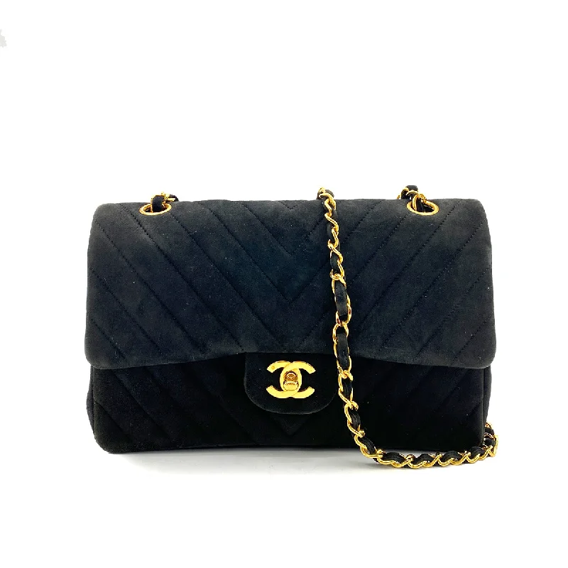 Chanel All - Match Handbag for Versatile StylingCHANEL VINTAGE CHEVRON DOUBLE FLAP CHAIN SHOULDER BAG BLACK SUEDE 90261248