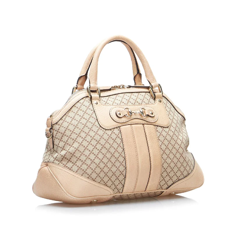 Women Gucci Sylvie bags with a detachable ribbon detailGucci Diamante Horsebit Catherine Satchel (SHG-AULKnN)