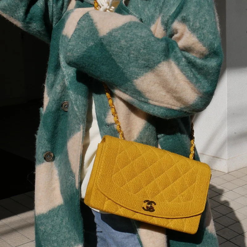 Chanel Limited Edition Handbag for CollectorsCHANEL 1991-1994 Diana Flap Medium Yellow Linen 51912