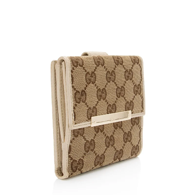 Gucci backpacks for women with a padded laptop compartmentGucci GG Canvas French Wallet (lnQont)