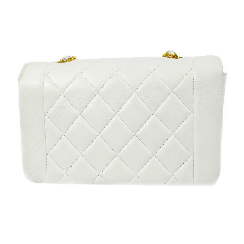 Chanel Lightweight Handbag for Daily ErrandsCHANEL 1996-1997 Diana Flap Small White Lambskin 97456