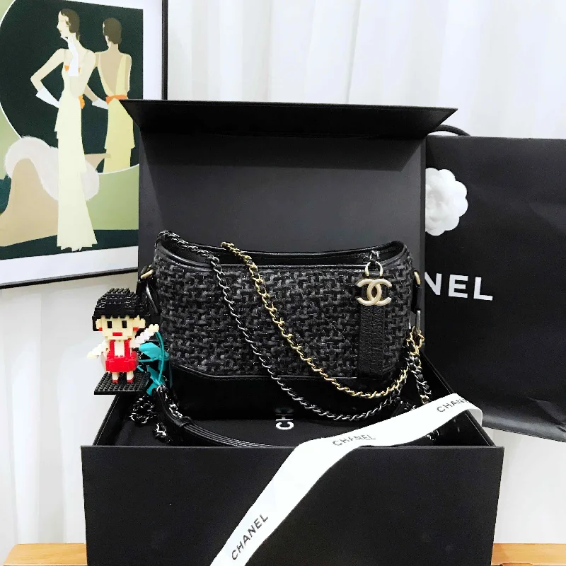 Chanel Classic Flap Bag for Evening PartyChanel Wandering Black Tweed Leather Shoulder Bag Medium