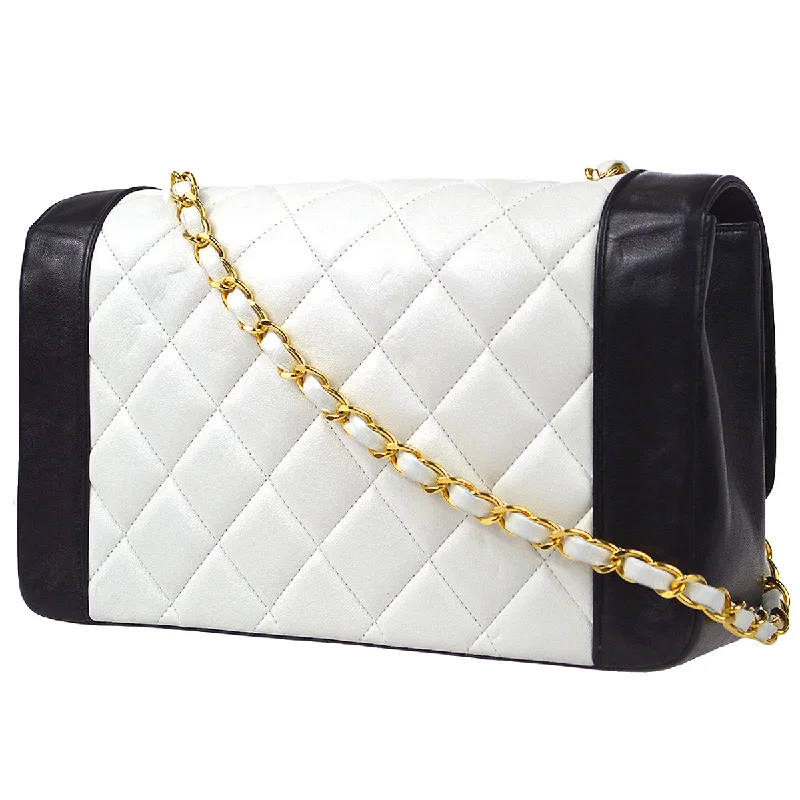 Chanel Luxury Handbag for High - End EventsCHANEL 1991-1994 Diana Flap Medium White Lambskin 67845