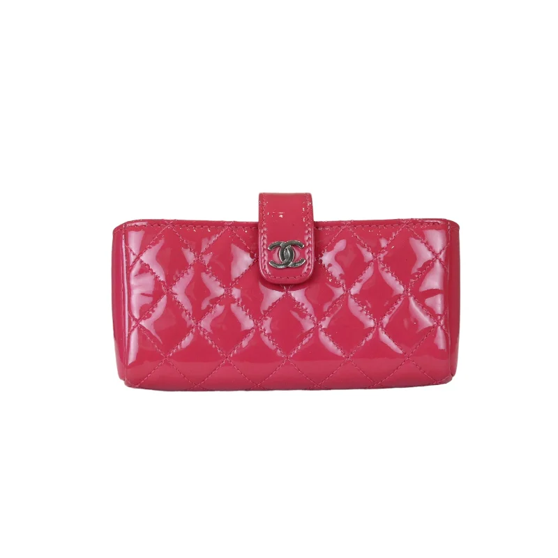 Chanel Colorful Handbag for Spring OutfitsQuilted Coin Case Wallet Patent Pink SHW