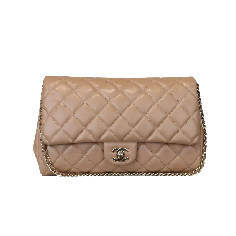 Chanel Black Handbag for Business MeetingsTimeless Clutch in Lambskin Leather Caramel LGHW