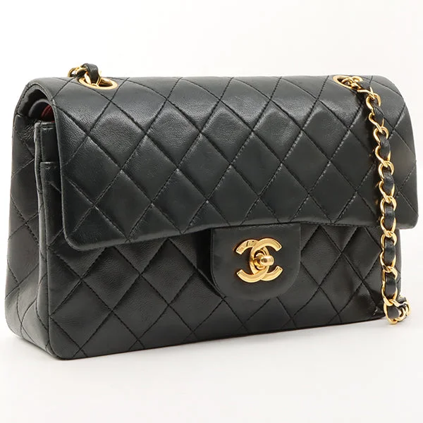 Chanel Black Handbag for Business MeetingsChanel 1985~1990 Made Classic Flap Chain Bag 23Cm Black