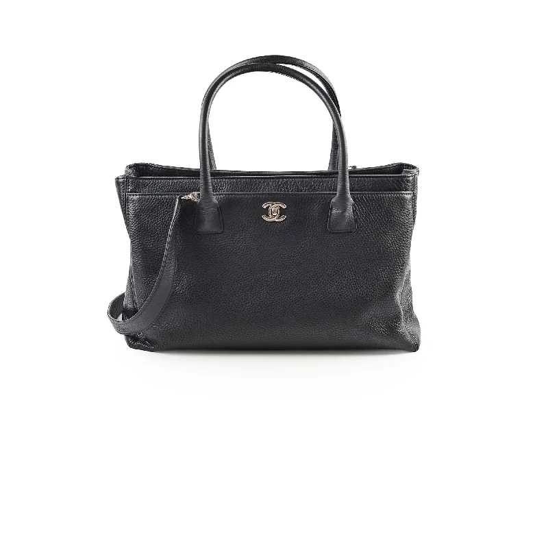 Chanel Black Handbag for Business MeetingsChanel Executive Cerf Tote Black