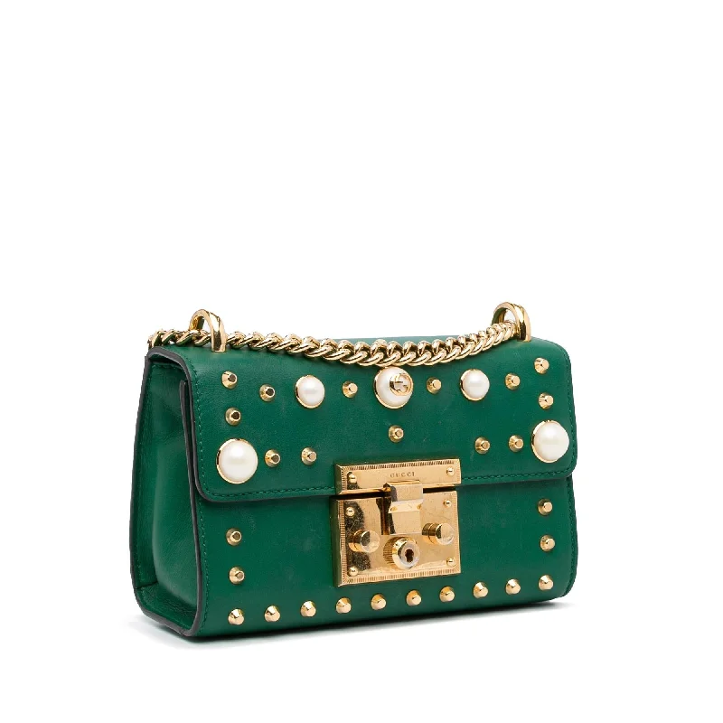 Women Gucci bags with a detachable mobile phone holderGucci Pearl Studded Padlock (SHG-hZTmgn)