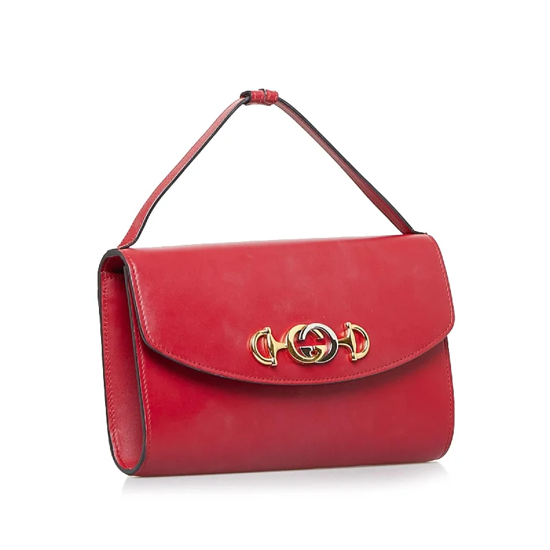 Gucci tote bags for women with a spacious interiorGucci Zumi Handbag (SHG-Bd600a)