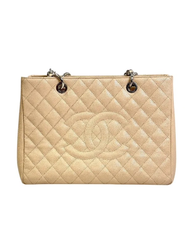 Chanel Colorful Handbag for Spring OutfitsChanel Cream Caviar Tote GST