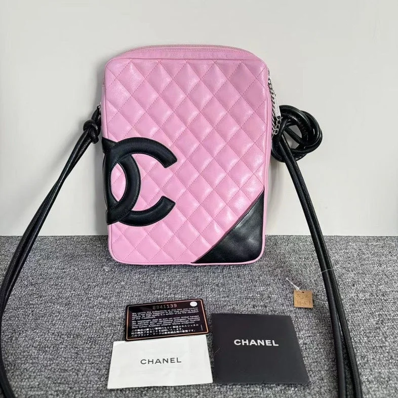 Chanel Classic Flap Bag for Evening PartyChanel Pink Leather Quilted Crossbody Bag Medium