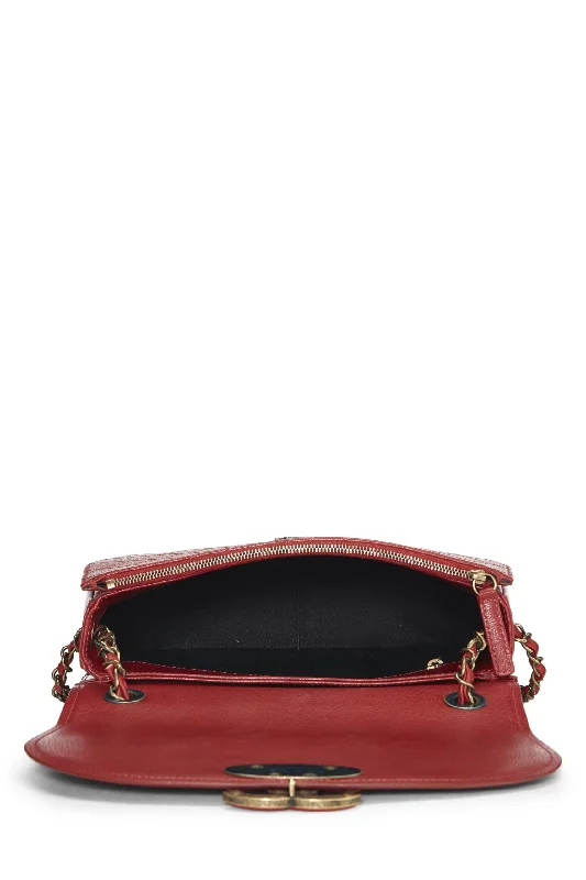 Chanel Limited Edition Handbag for CollectorsChanel,  Red Calfskin Coco Curve Flap Medium, Red