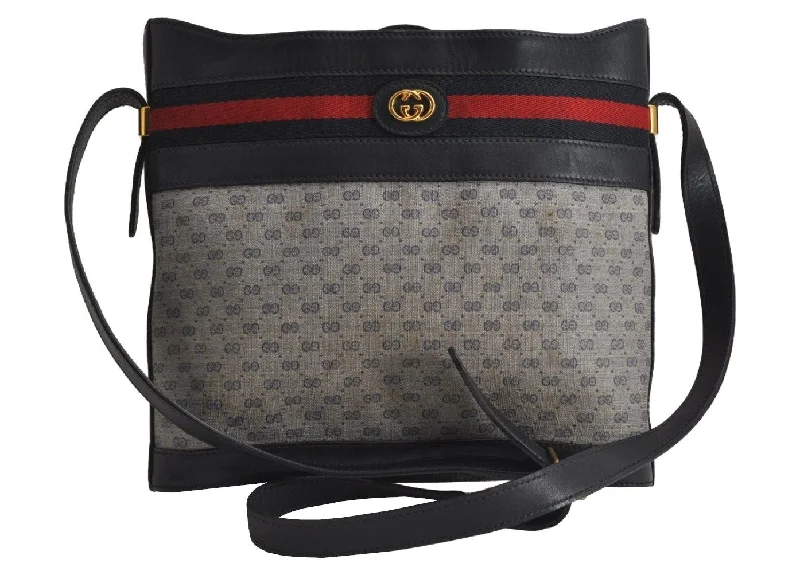 Gucci Marmont bags for women with a snakeskin - effect panelAuthentic GUCCI Sherry Line Micro GG Shoulder Cross Bag PVC Leather Navy 7919J