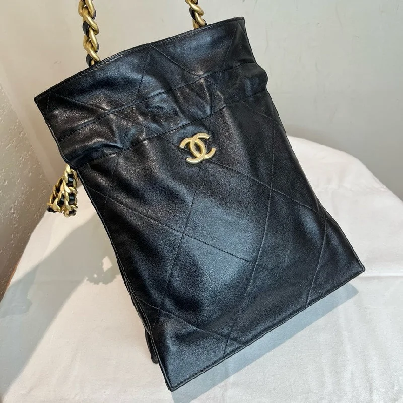 Chanel Limited Edition Handbag for CollectorsChanel Lambskin Chain Bag Black